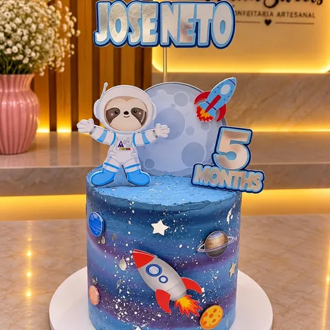 Bolo Astronauta